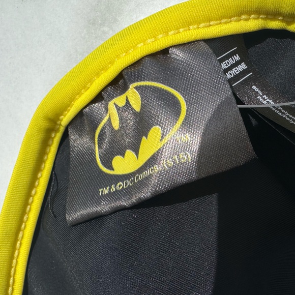 NWT DC Batman Bikini Bottom! Size Medium with Tanning patch (Bottoms only) - Picture 8 of 8